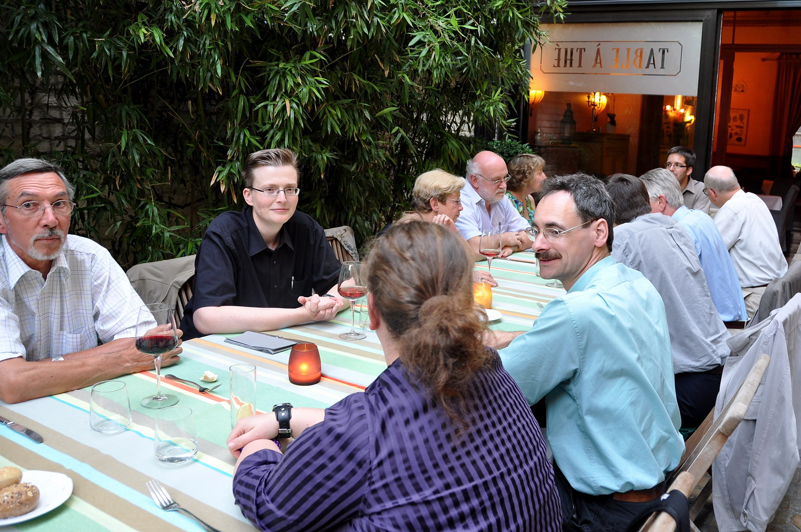Réception à la Table à Thé